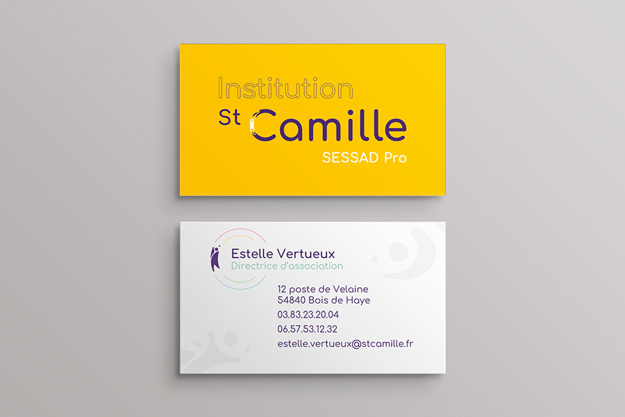 lea-candat_webdesigner_nancy-maxeville_graphiste_projets-graphisme_creation-cartes-de-visitet_institution-saint-camille_dame